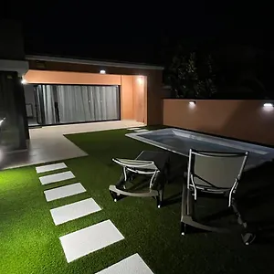 https://villa-exire.in-canary-islands.com